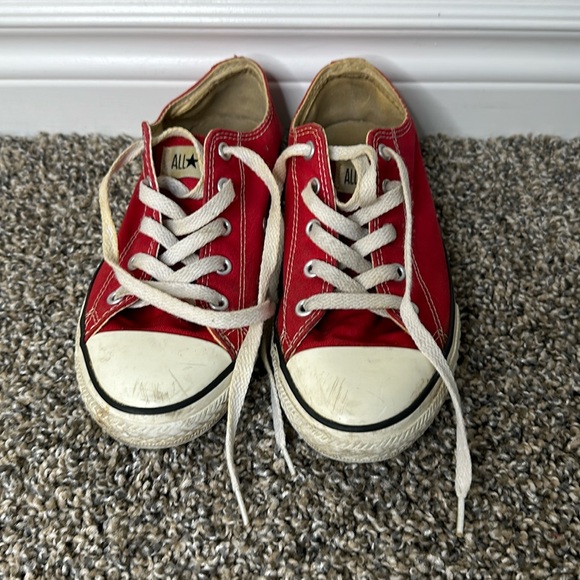 Converse Chuck Taylor All Star Shoes Red - Picture 1 of 6